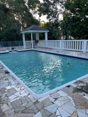Peaceful Private Home With Exclusive Swimming Pool!